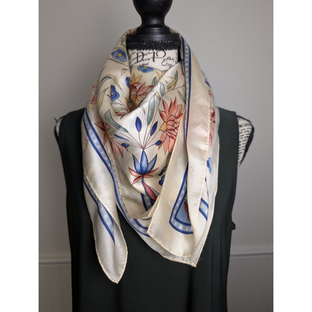 VTG Smithsonian Institution 1985 Large Floral Scarf  34 X 34 Rolled Edges Silk